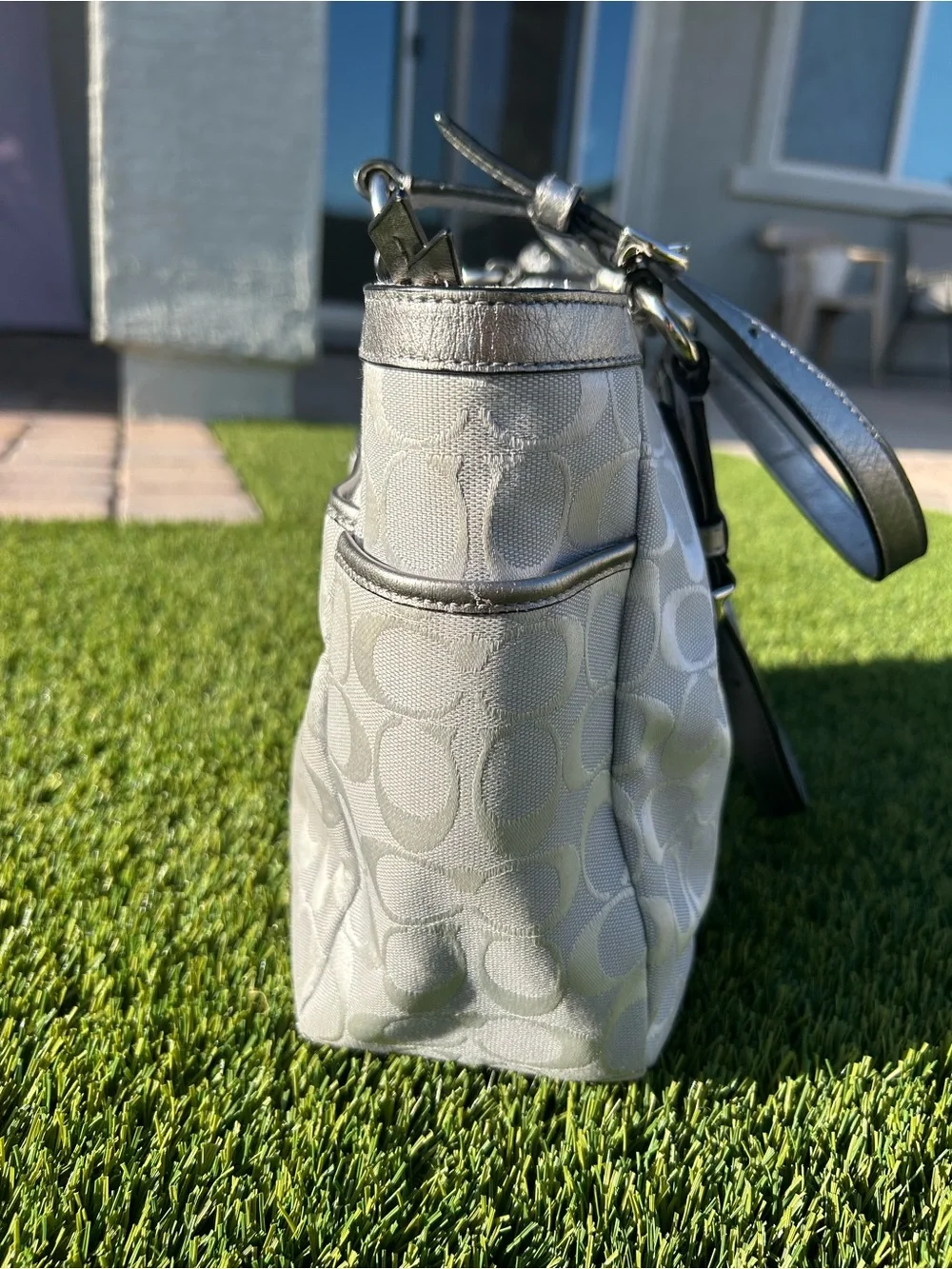 Coach 2011 Gallery Metallic Silver Gray Signature Jacquard Tote - Picture 5 of 11